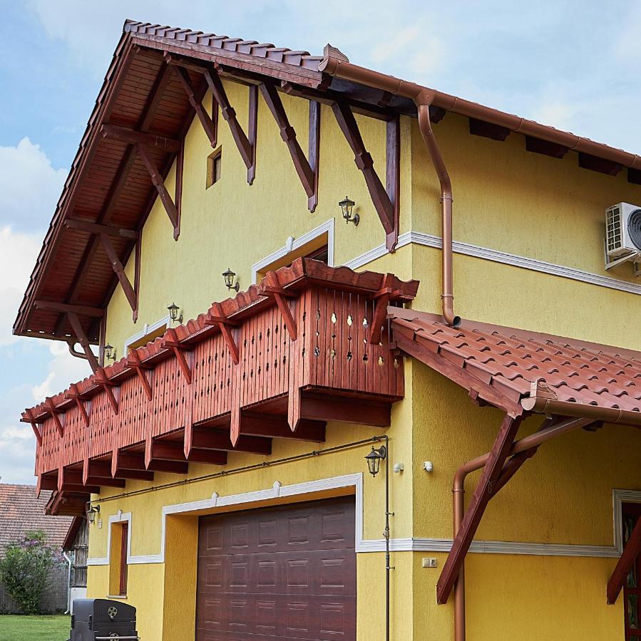 Klaudia Vendeghaz Guest house Morahalom